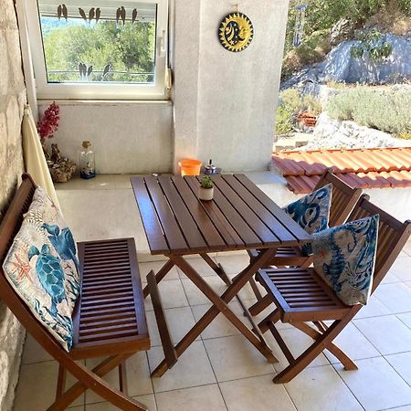 Apartment Cacini Dvori Lastovo Kültér fotó